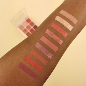 پالت سایه چشم رولوشن مدل Ultimate Nudes Dark